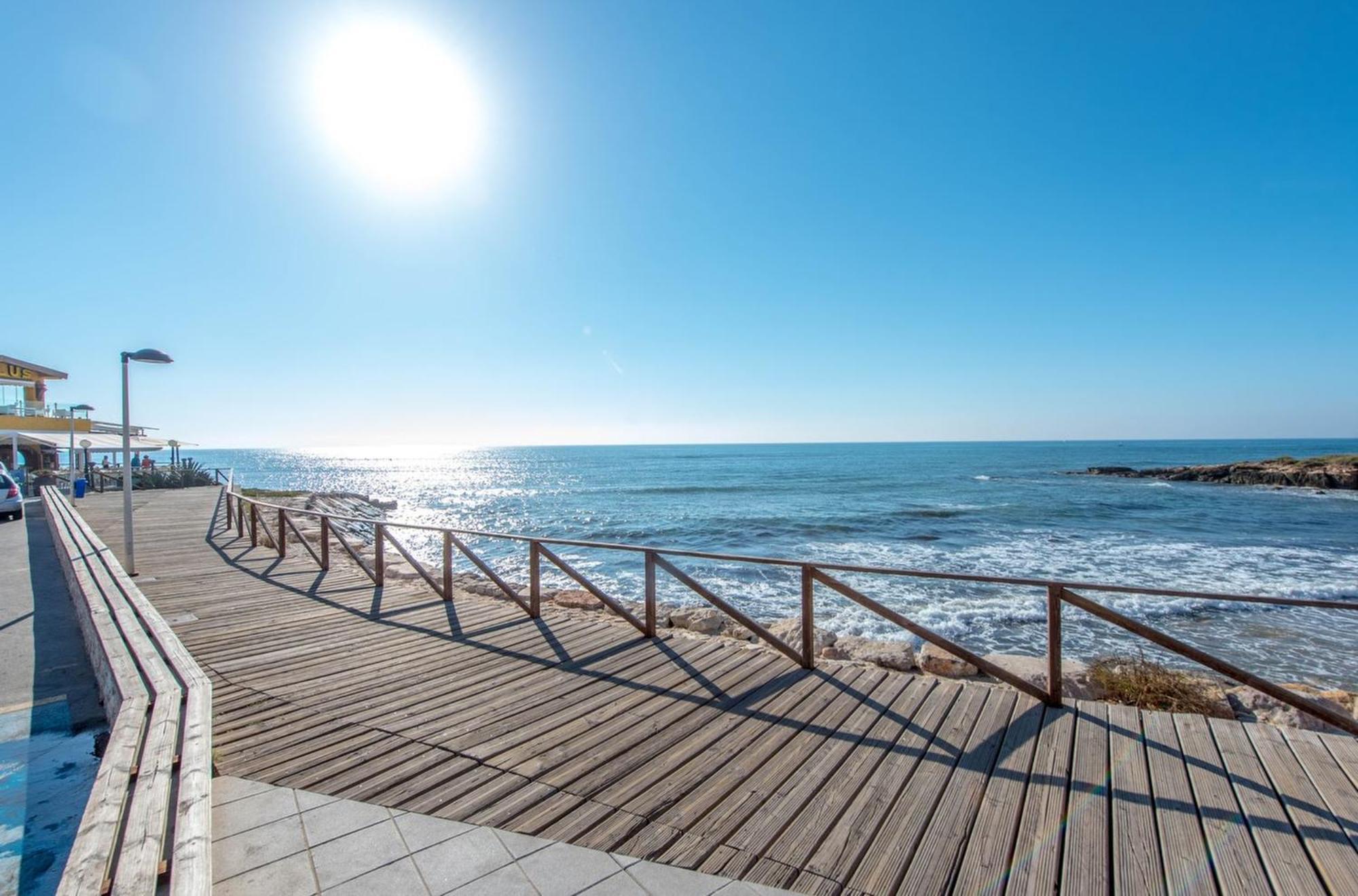 Punta Prima - Sun & Beach & Golf & Bike - Spanish South-Facing Terrace Apartment - La Recoleta - By The Sea Торевиеха Екстериор снимка
